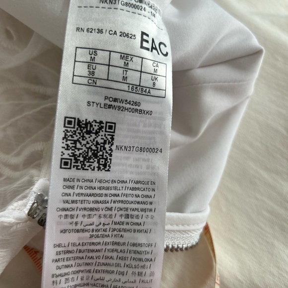 ➕Guess White Floral Off-Shoulder Top medium - Picture 7 of 8